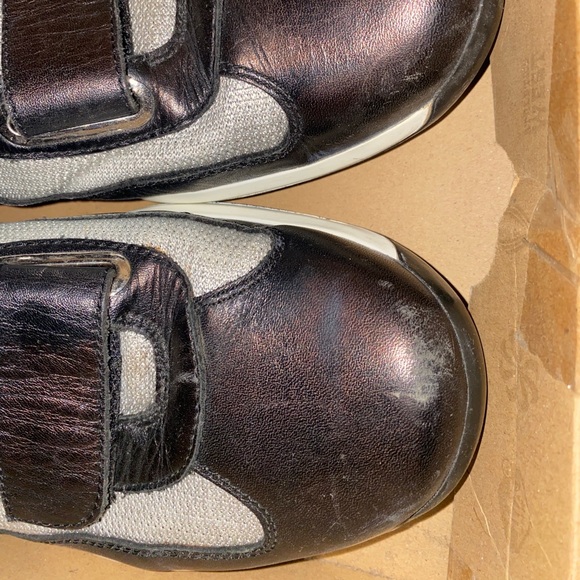 Prada boots mens used has marker marks on the toe section - Picture 6 of 8